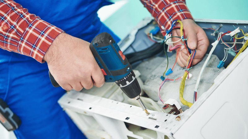 Bayrampaşa Westinghouse Westinghouse çamaşır makinesi kart tamiri – Su almama arızası orijinal parça ile giderildi. - Teknik servis örneği